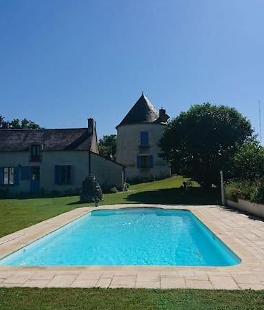 Tour de Bablou - insolite Allouis Extérieur photo